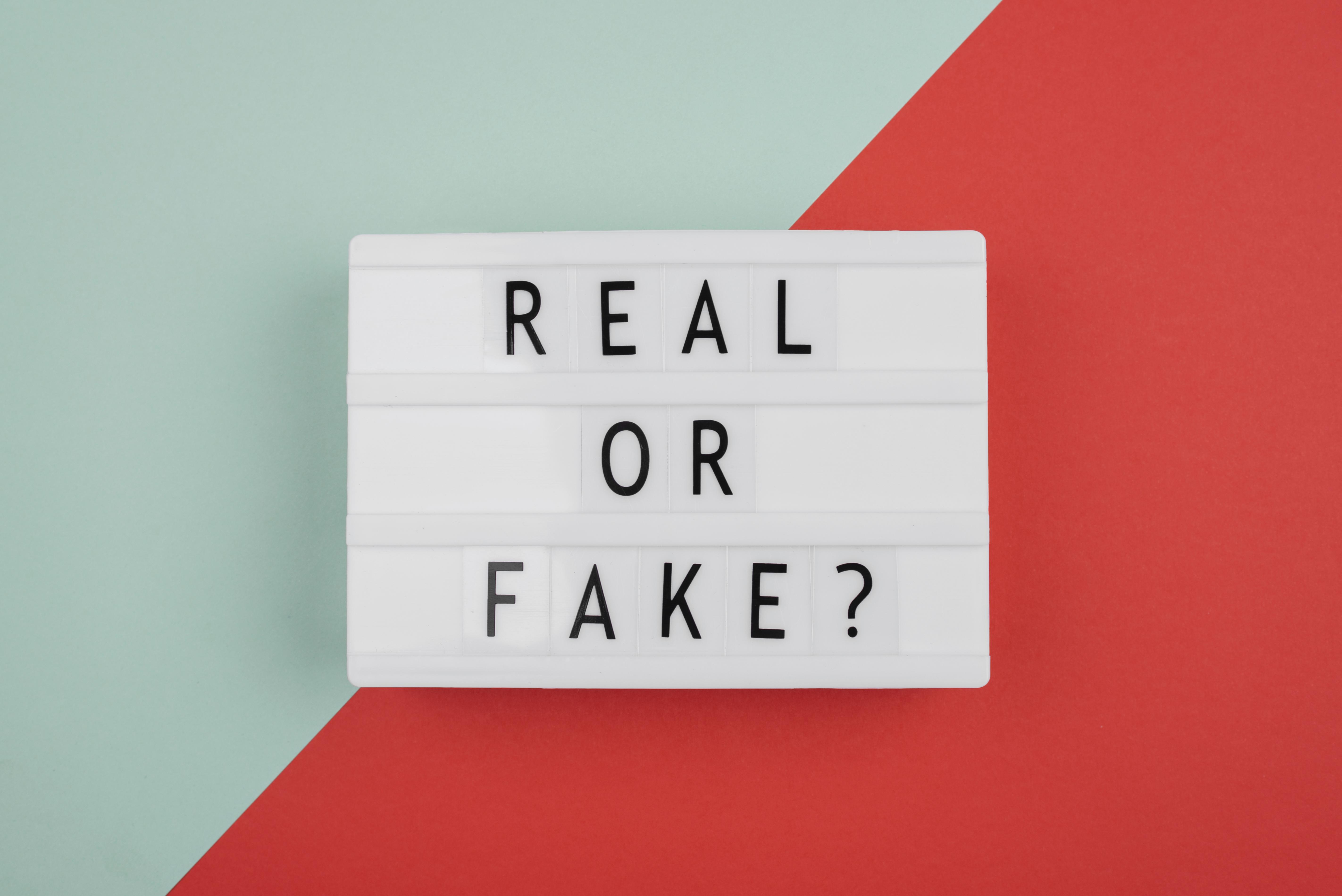 <a href="https://www.freepik.com/free-photo/real-fake-news-concept-view_12781668.htm#fromView=search&page=1&position=11&uuid=0c763e8f-5765-44af-ab86-fd848cfb01b4">Image by freepik</a>