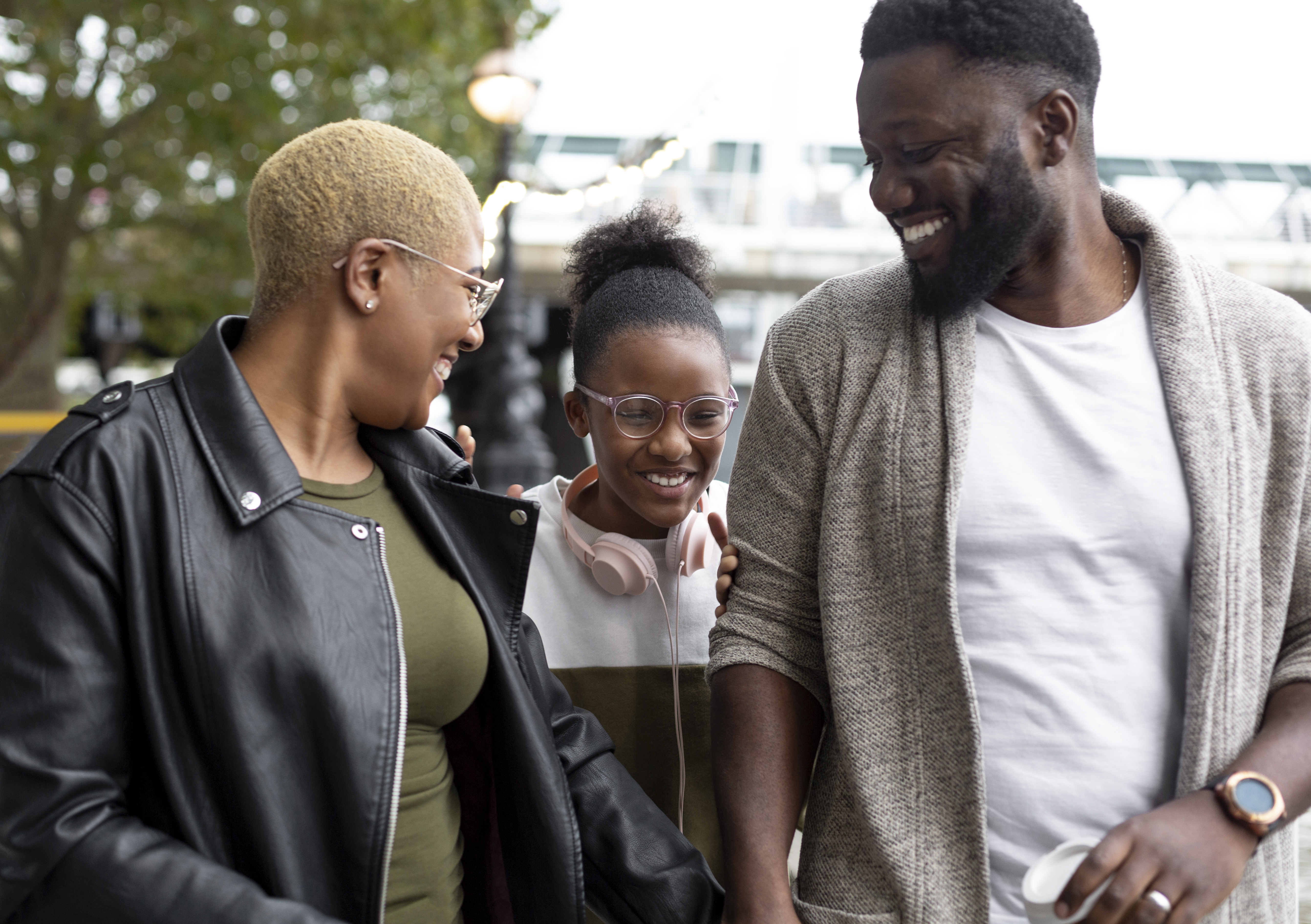 Image by <a href="https://www.freepik.com/free-photo/family-enjoying-their-quality-winter-time_20503062.htm#&position=1&from_view=search&track=ais&uuid=c0ea9def-126d-4326-827b-f63ecfaa8acf">Freepik</a>